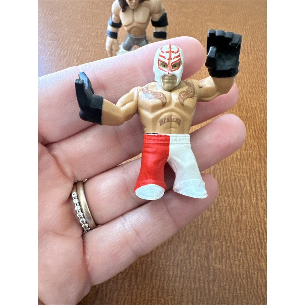 Lot of 3 WWE Rumblers Rampage Mini Wresting‎ Figures: Mysterio Cena Morrison